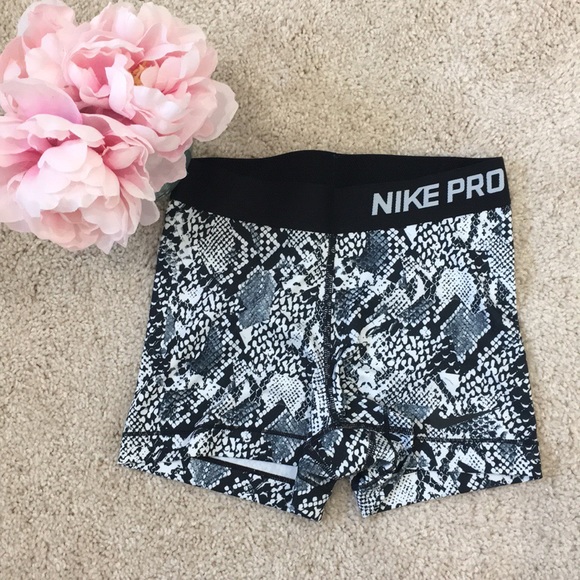 nike volleyball game shorts